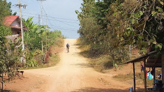 Radtour auf der Westseite des Mekong